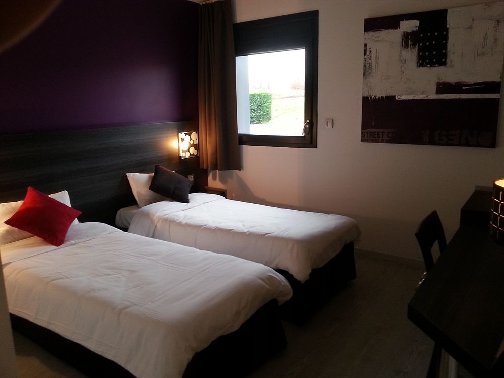 Ibis Styles Rouen Val De Reuil Hotel Val-de-Reuil Exterior photo